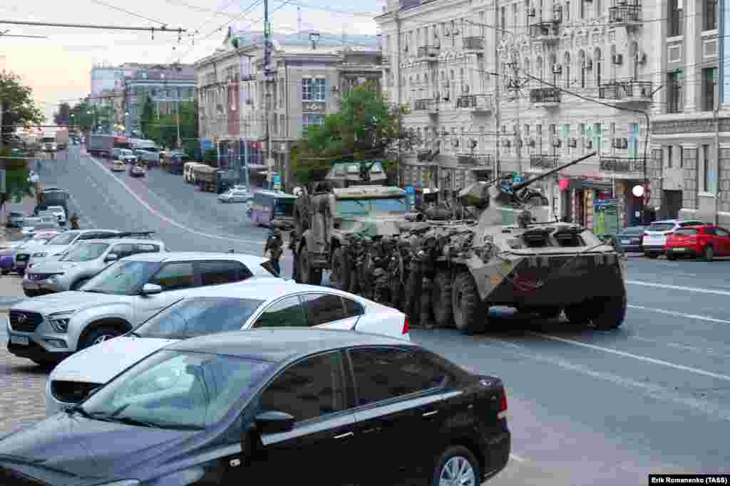 Байцы ПВК «Вагнэр» у Растове, 24 чэрвеня 2023 г.