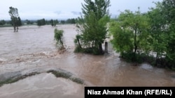 په سوات سیند کې تر ورښتونو وروسته سېلاب راغلی دی - انځور له ارشیفه.