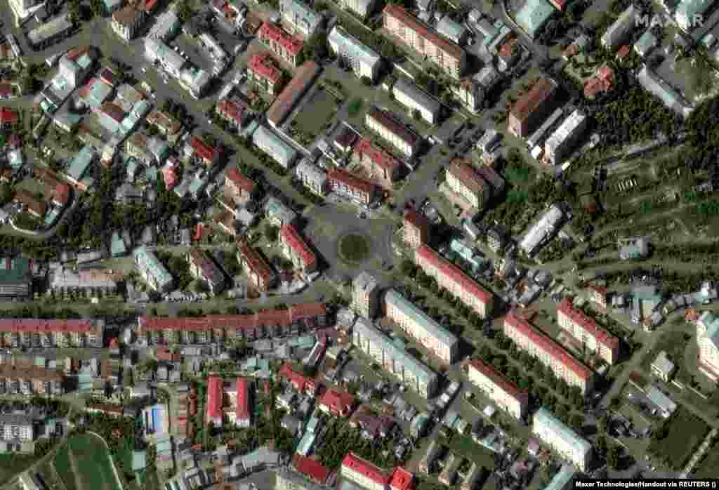 Satelitska snimka prikazuje prazne ulice nekadašnjeg glavnog grada, 29. septembra. Vlada u Erevanu navela je 2. oktobra da je 100.514 od procijenjenih 120.000 stanovnika regije prešlo u Armeniju.