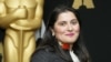 “Daryodagi qiz: Kechirish bahosi” filmining rejissyori Sharmin Obaid-Chinoy.