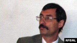 Евгений Жовтис в зале Балхашского районного суда. Поселок Баканас Алматинской области, 2 сентября 2009 года.
