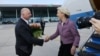 Bugarski premijer Rosen Željazkov dočekuje predsednicu Evropske komisije Ursulu fon der Lajen na aerodromu u Plovdivu pošto je njen avion zahvaćen ometanjem radara u operaciji 31. avgusta u kojoj se sumnja na Rusiju. Avion je bezbedno sleteo uprkos napadu.