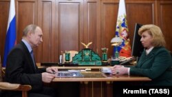 Russian Commissioner for Human Rights Tatyana Moskalkova (right) is among the 10 Russian and Belarusian individuals sanctioned by Australia.