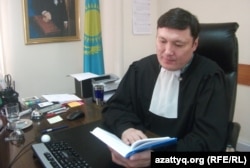 Судья по делам несовершеннолетних города Алматы Биржан Карибжанов. Алматы, 13 июня, 2014 года.
