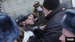 Gay Rights Activists, Protesters Scuffle