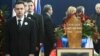 Lider SPS-a Ivica Dačić pored kovčega sa telom Slobodana Miloševića, 16. mart 2006.