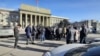 В Кыргызстане от президента потребовали решения проблем границ 