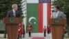 U.S. President George W. Bush (left) and Pakistani President Pervez Musharraf in Islamabad on March 4
