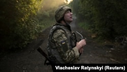Український військовий на позиції поблизу Костянтинівки, Донеччина, липень 2025 року